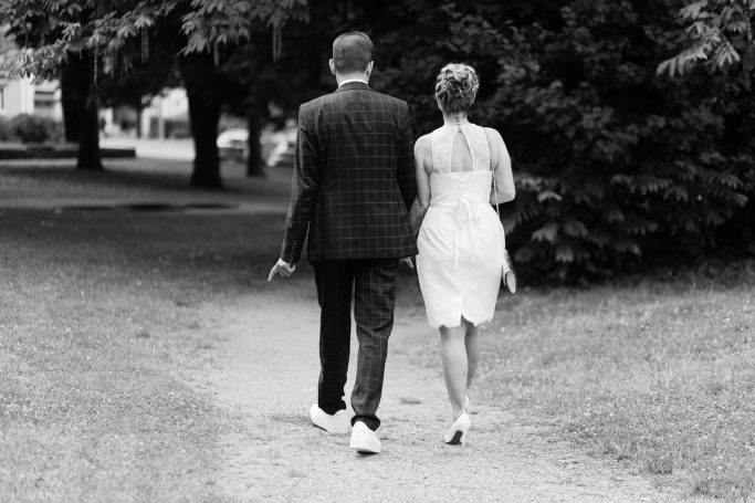 Spaziergang Hand in Hand