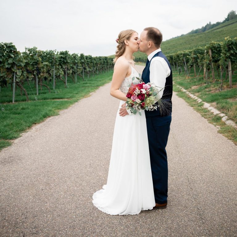 Traumhochzeit in Heilbronn – Tipps für eure Feier im Weinbaugebiet Hochzeitsfotograf Heilbronn: Emotionale Momente im Heilbronner Weinland festgehalten