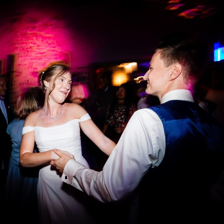 Partybild der Braut