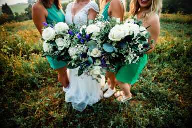 Brautstrauß und Brautjungfernstrauß bei Hochzeit in Karlsruhe