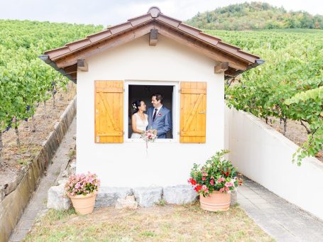 Hochzeitsfotos im Weingut Fischer bei Heilbronn – Paarshooting in den Weinbergen Brautpaar im Weingut Fischer bei Lauffen am Neckar – Hochzeit in den Weinbergen nahe Heilbronn