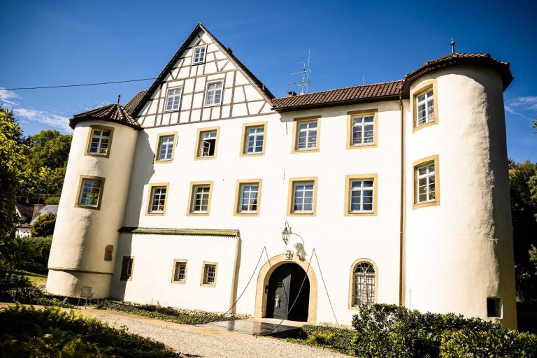 Gloria & Samuel- Hochzeitstag Hochzeit im Schloss bei Ludwigsburg
